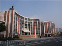 龍錦小學